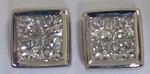 Paire de boucles d'oreilles en or blanc sertie de 8 diamants de taille