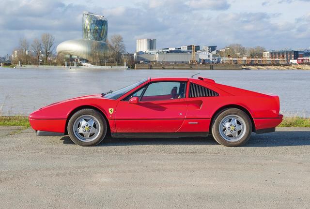 FERRARI  Berlinette sportive découvrable type 328GTS du 14/07/1986,