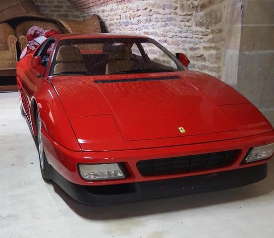 LOT 60 VENTE 10 DECEMBRE : FERRARI 348 TB. Année 1989/1990. 300 cv.